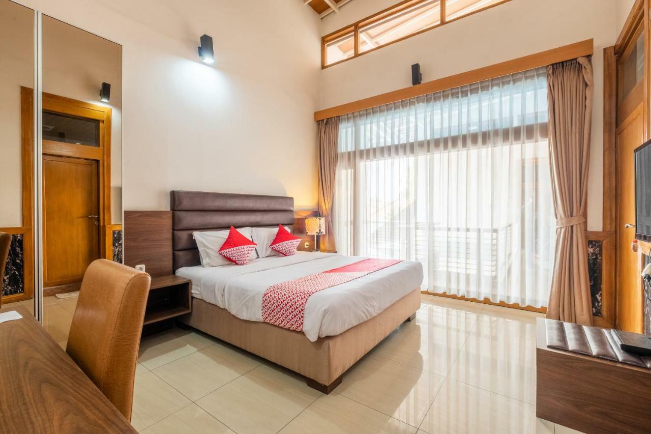 Oyo 1210 Nice Guesthouse Bandung Zewnętrze zdjęcie