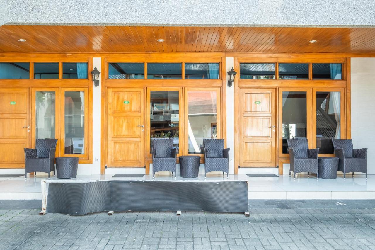 Oyo 1210 Nice Guesthouse Bandung Zewnętrze zdjęcie