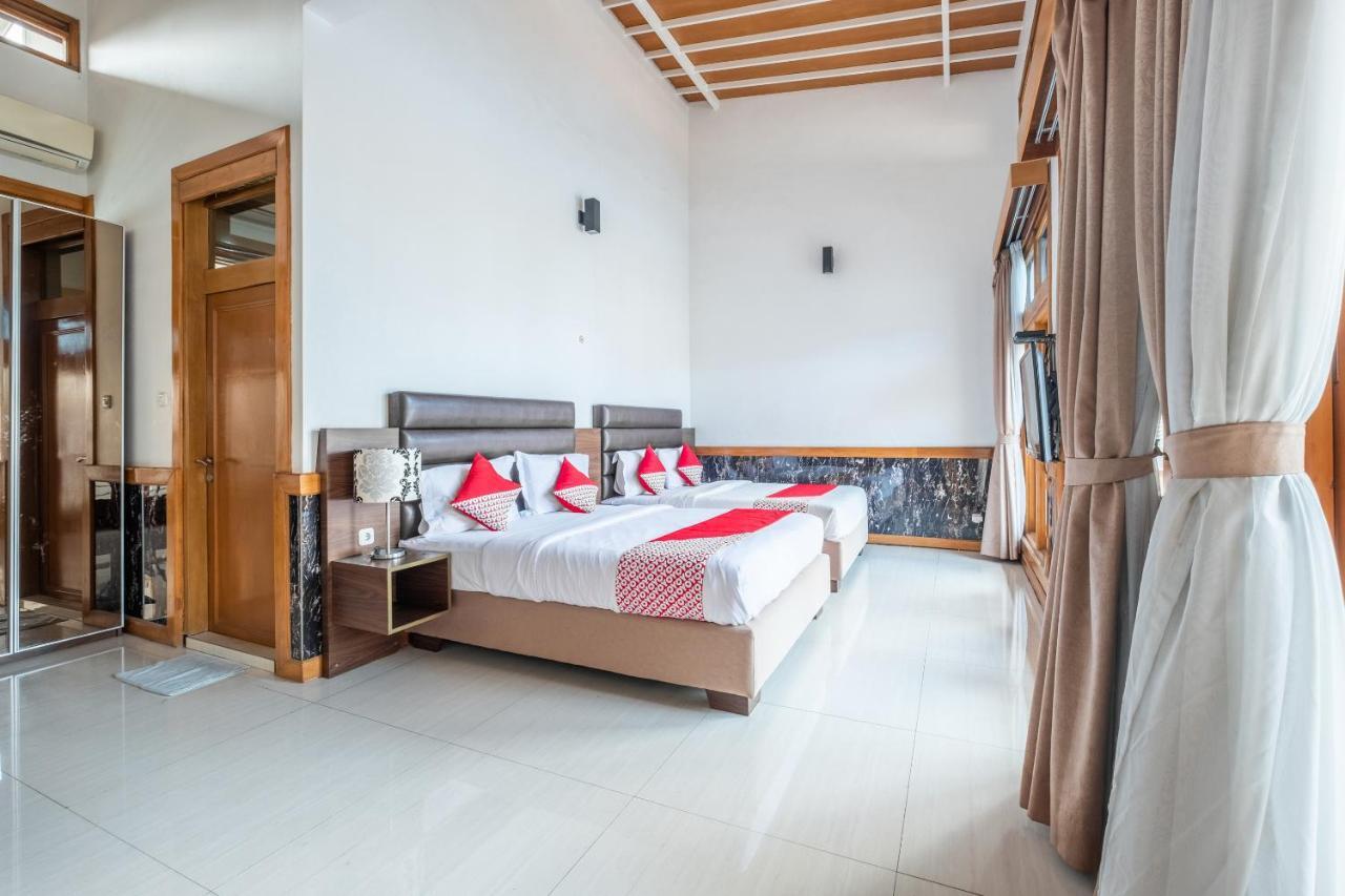 Oyo 1210 Nice Guesthouse Bandung Zewnętrze zdjęcie