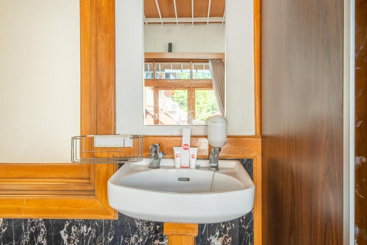 Oyo 1210 Nice Guesthouse Bandung Zewnętrze zdjęcie