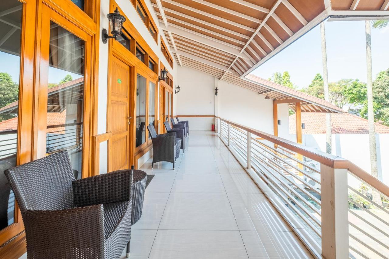 Oyo 1210 Nice Guesthouse Bandung Zewnętrze zdjęcie