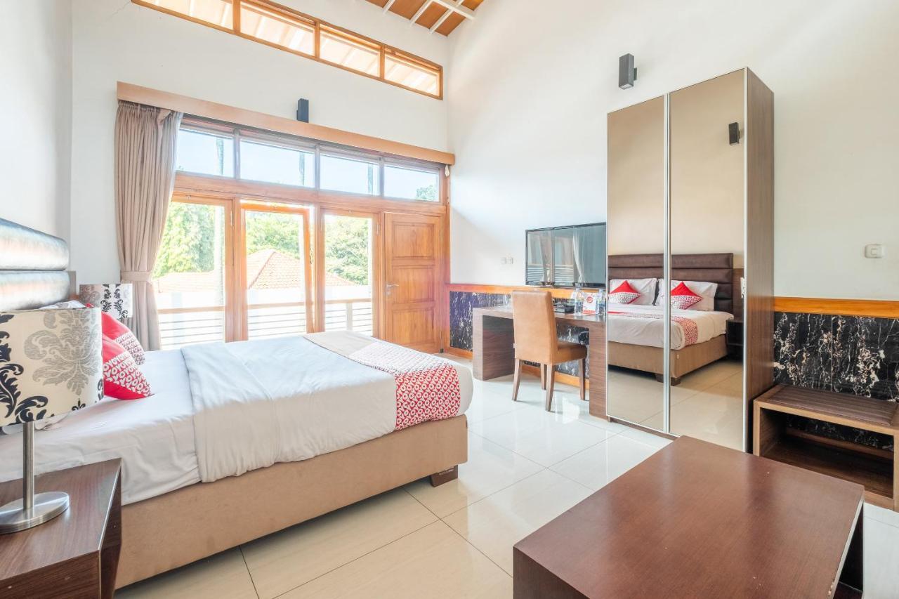Oyo 1210 Nice Guesthouse Bandung Zewnętrze zdjęcie